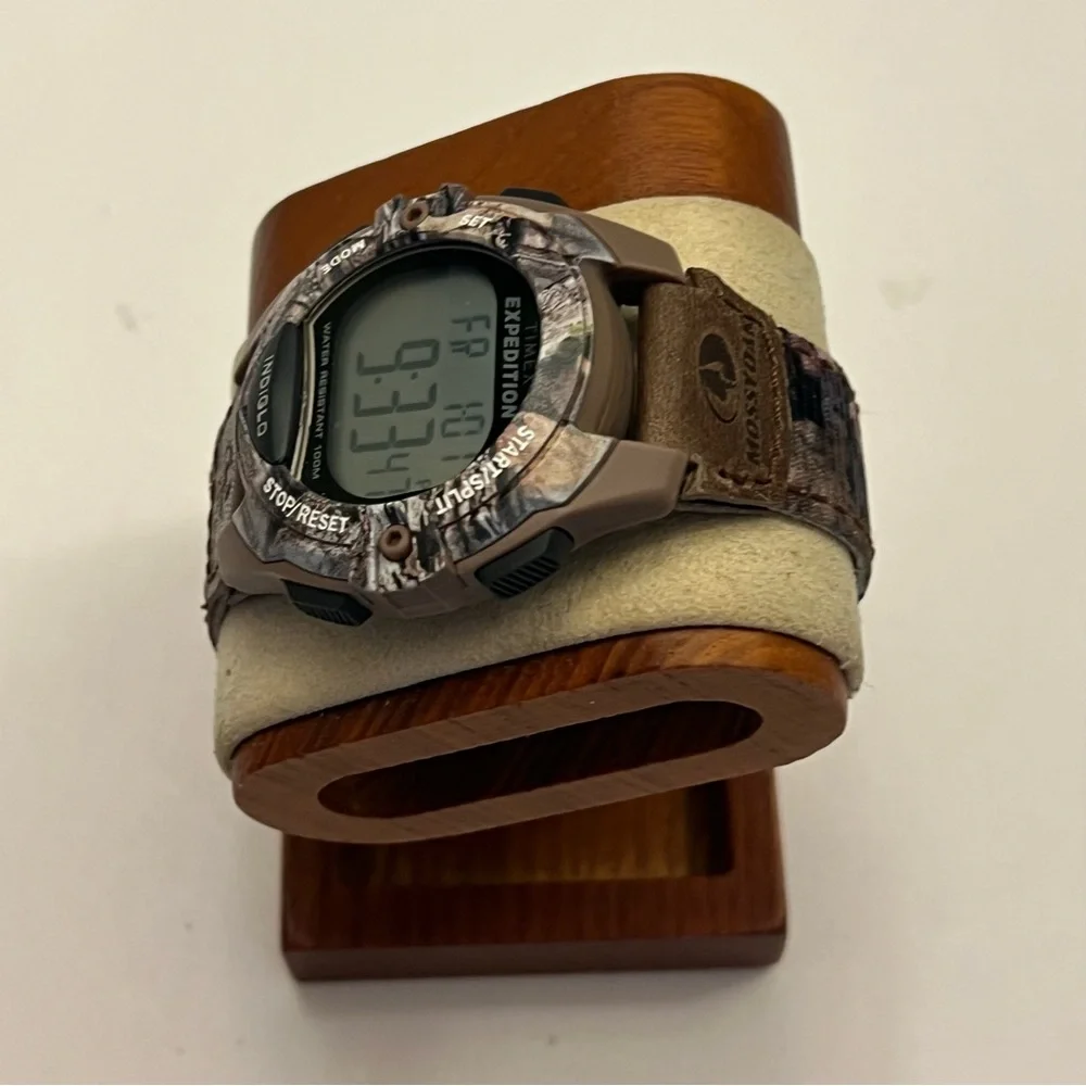 Timex‎ Men's Expedition Classic Digital Chrono Alarm Timer Full-Size Watch